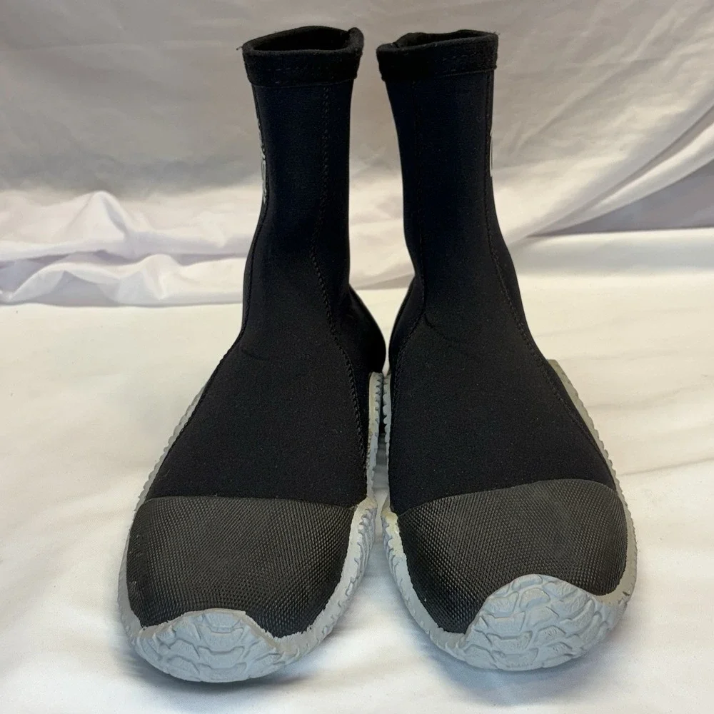 Chota Outdoor Gear River Runner Pull On Boots M 10 W 9 Water‎ Shoes NB300 Sports